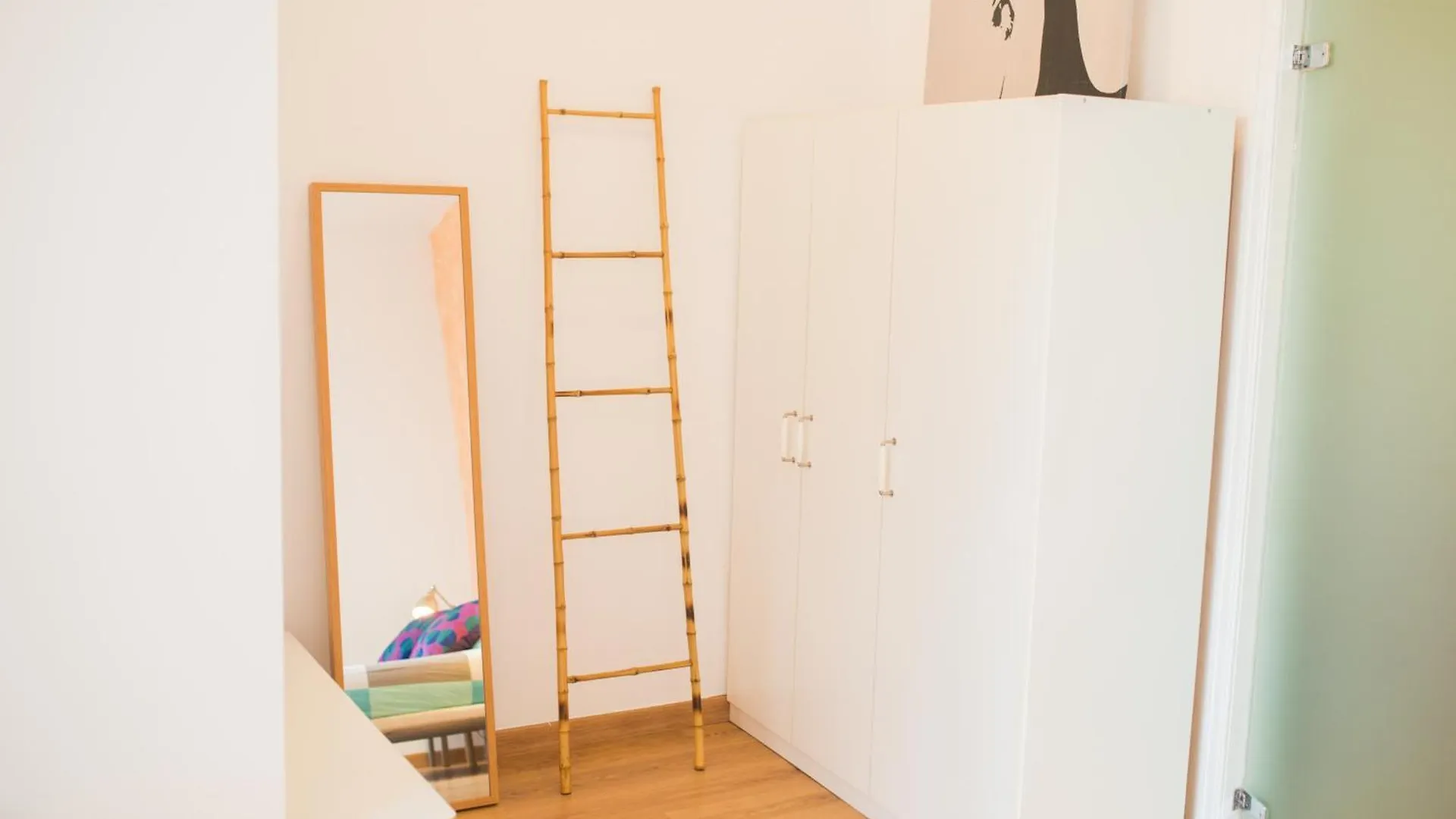 Central Apartment In Sant Antoni Barcelona Spain