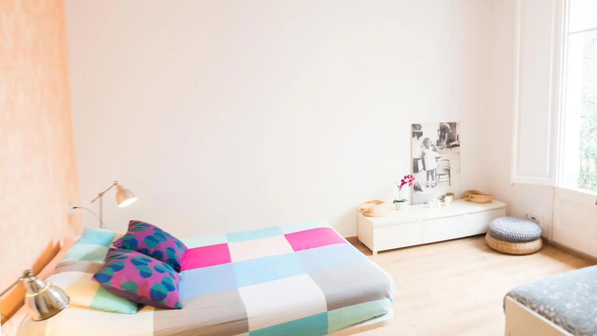 Central Apartment In Sant Antoni Barcelona
